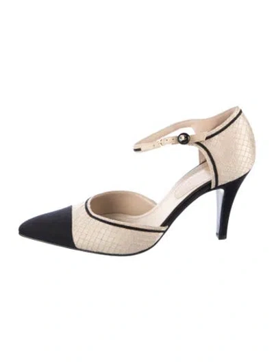 Pre-owned Chanel Interlocking Cc Logo Satin D'orsay Pumps In Neutral