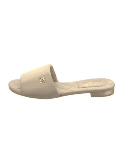 Pre-owned Chanel Interlocking Cc Logo Satin Slides In Neutral