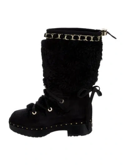 Pre-owned Chanel Interlocking Cc Logo Shearling Lace-up Boots In Black