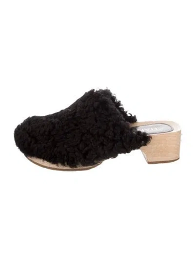 Pre-owned Chanel Interlocking Cc Logo Shearling Mules In Black
