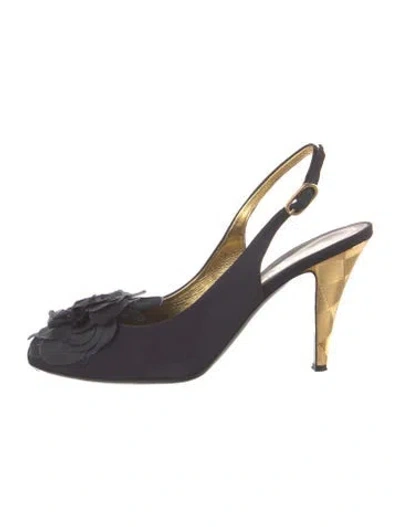 Pre-owned Chanel Interlocking Cc Logo Slingback Pumps In Blue