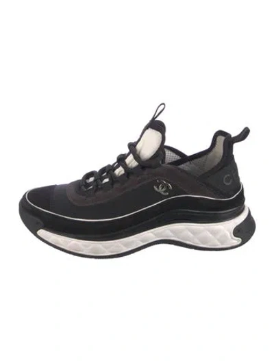 Pre-owned Chanel Interlocking Cc Logo Sneakers In Black