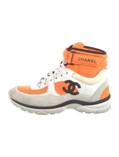 Pre-owned Chanel Interlocking Cc Logo Sneakers In Orange