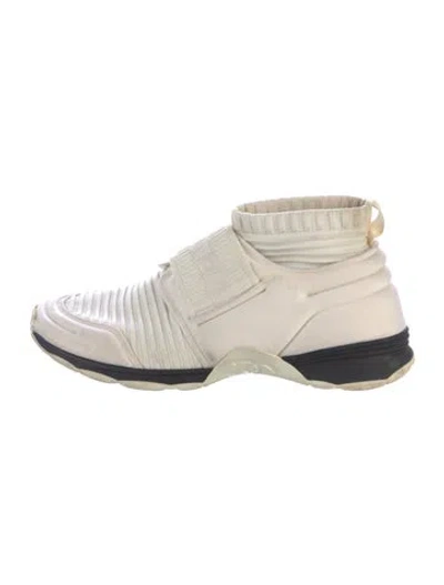 Pre-owned Chanel Interlocking Cc Logo Sock Sneakers In White