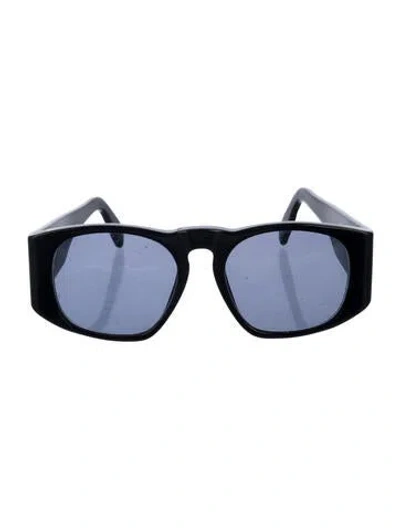 Pre-owned Chanel Interlocking Cc Logo Square Sunglasses In Black