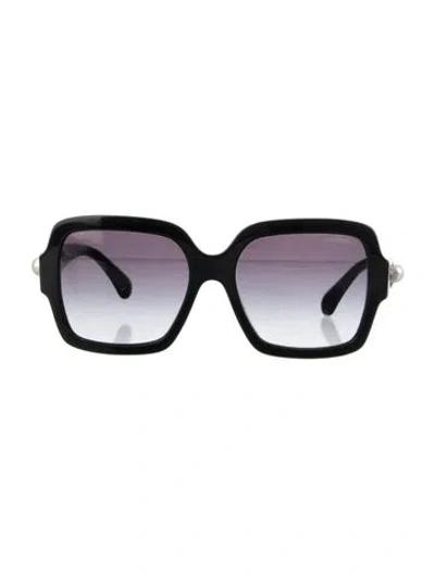 Pre-owned Chanel Interlocking Cc Logo Square Sunglasses In Black