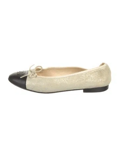 Pre-owned Chanel Interlocking Cc Logo Suede Ballet Flats