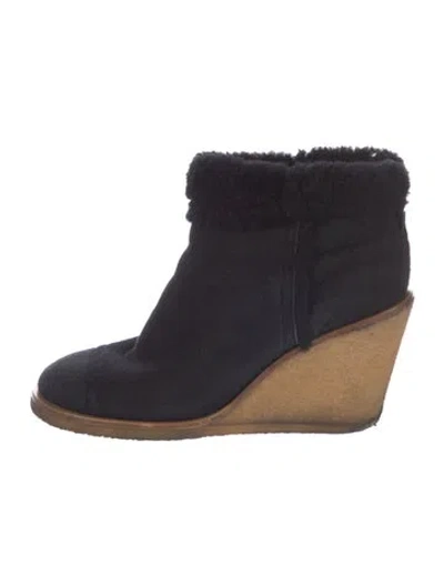 Pre-owned Chanel Interlocking Cc Logo Suede Boots In Black