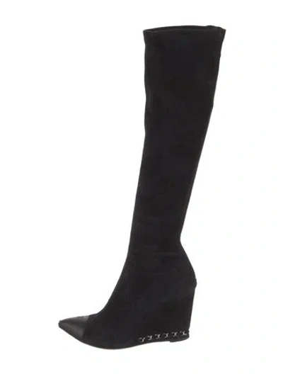 Pre-owned Chanel Interlocking Cc Logo Suede Boots In Black