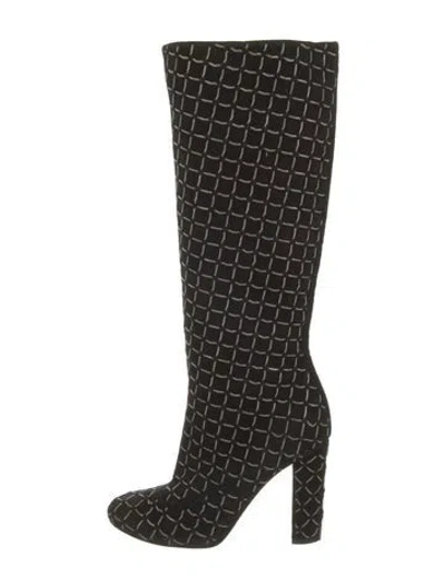 Pre-owned Chanel Interlocking Cc Logo Suede Boots In Black