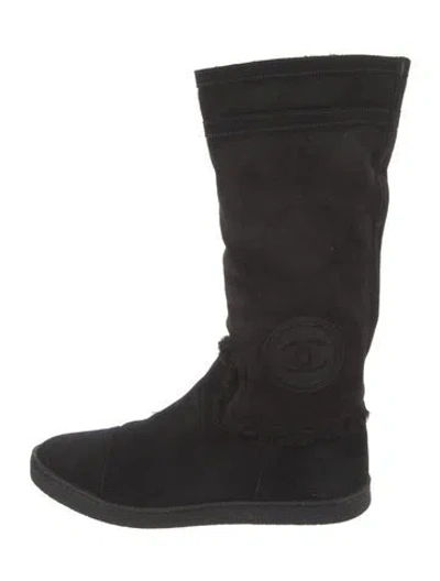 Pre-owned Chanel Interlocking Cc Logo Suede Boots In Black