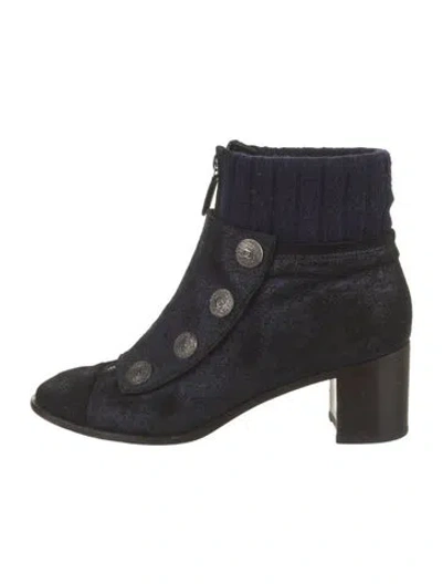 Pre-owned Chanel Interlocking Cc Logo Suede Boots In Blue