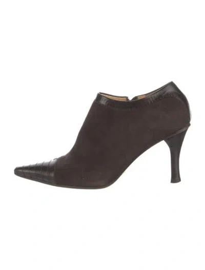 Pre-owned Chanel Interlocking Cc Logo Suede Boots In Brown