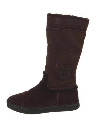 Pre-owned Chanel Interlocking Cc Logo Suede Boots In Burgundy