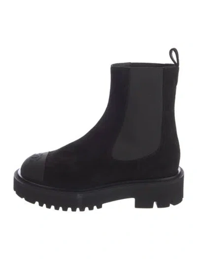 Pre-owned Chanel Interlocking Cc Logo Suede Chelsea Boots In Black