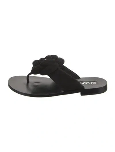 Pre-owned Chanel Interlocking Cc Logo Suede Flip Flops In Black