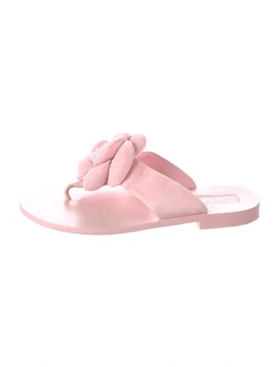 Pre-owned Chanel Interlocking Cc Logo Suede Flip Flops In Pink