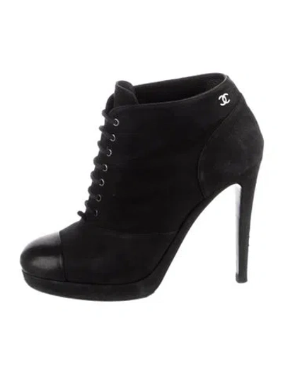 Pre-owned Chanel Interlocking Cc Logo Suede Lace-up Boots In Black