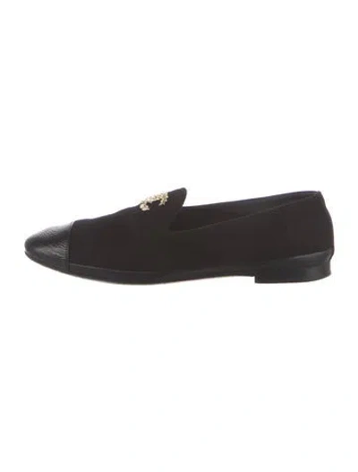 Pre-owned Chanel Interlocking Cc Logo Suede Loafers In Black