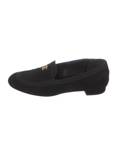 Pre-owned Chanel Interlocking Cc Logo Suede Loafers In Black