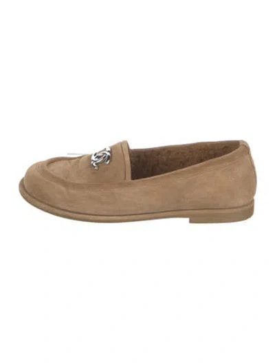 Pre-owned Chanel Interlocking Cc Logo Suede Loafers In Brown