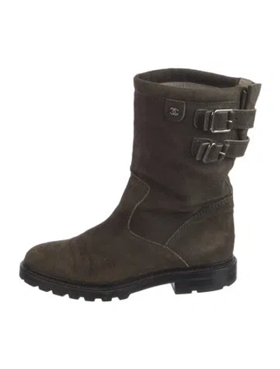 Pre-owned Chanel Interlocking Cc Logo Suede Moto Boots In Green