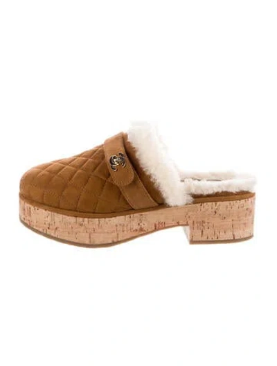Pre-owned Chanel Interlocking Cc Logo Suede Mules In Brown