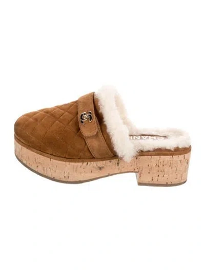 Pre-owned Chanel Interlocking Cc Logo Suede Mules In Brown