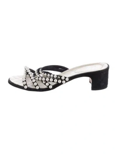 Pre-owned Chanel Interlocking Cc Logo Suede Slides In Black