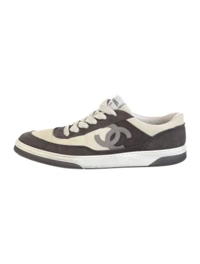 Pre-owned Chanel Interlocking Cc Logo Suede Sneakers In Brown