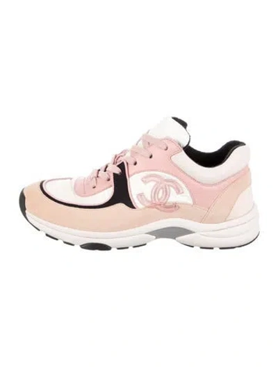 Pre-owned Chanel Interlocking Cc Logo Suede Sneakers In Pink