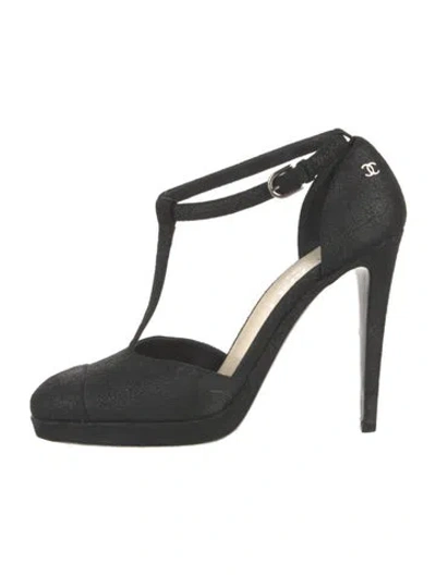 Pre-owned Chanel Interlocking Cc Logo Suede T-strap Pumps In Black