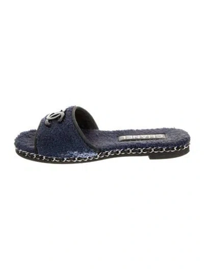 Pre-owned Chanel Interlocking Cc Logo Terry Cloth Slides In Blue