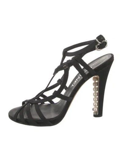 Pre-owned Chanel Interlocking Cc Logo T-strap Sandals In Multi