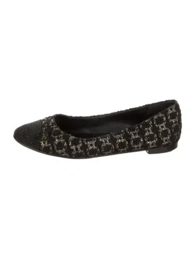 Pre-owned Chanel Interlocking Cc Logo Tweed Ballet Flats In Blac