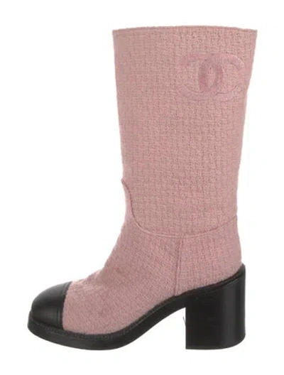 Pre-owned Chanel Interlocking Cc Logo Tweed Boots In Pink