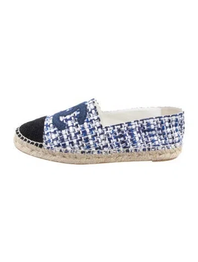 Pre-owned Chanel Interlocking Cc Logo Tweed Espadrilles In Blue