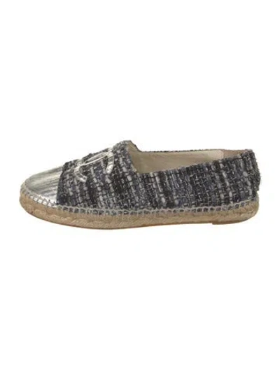 Pre-owned Chanel Interlocking Cc Logo Tweed Espadrilles In Blue/metallic