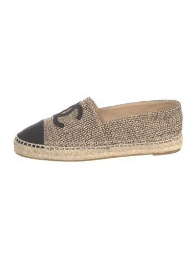 Pre-owned Chanel Interlocking Cc Logo Tweed Espadrilles In Neutral