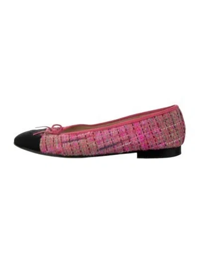 Pre-owned Chanel Interlocking Cc Logo Tweed Flats In Pink