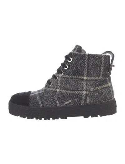 Pre-owned Chanel Interlocking Cc Logo Tweed Lace-up Boots In Blue