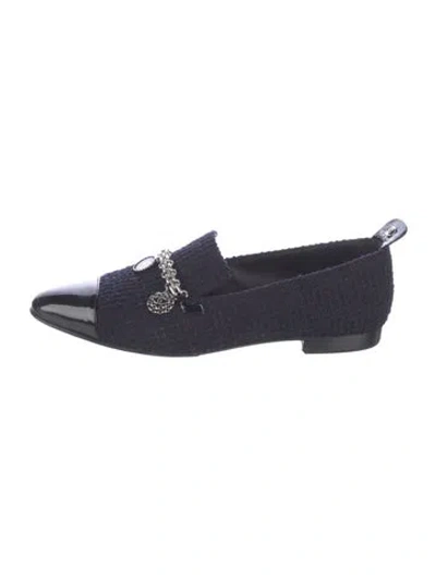 Pre-owned Chanel Interlocking Cc Logo Tweed Loafers In Black/blue