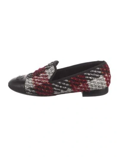 Pre-owned Chanel Interlocking Cc Logo Tweed Loafers In Red