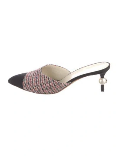 Pre-owned Chanel Interlocking Cc Logo Tweed Mules In Black