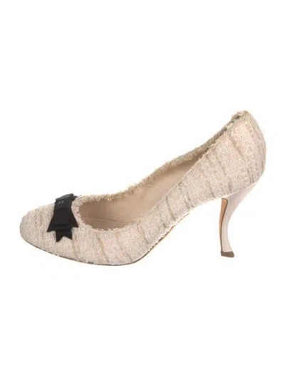 Pre-owned Chanel Interlocking Cc Logo Tweed Pumps In Pink