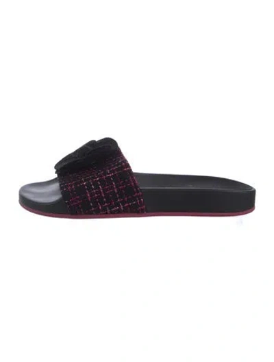 Pre-owned Chanel Interlocking Cc Logo Tweed Slides In Black