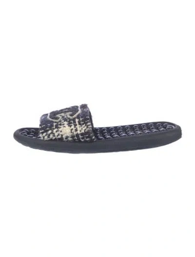 Pre-owned Chanel Interlocking Cc Logo Tweed Slides In Blue