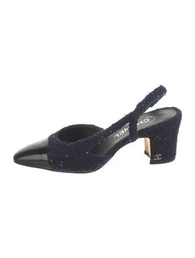 Pre-owned Chanel Interlocking Cc Logo Tweed Slingback Pumps In Blue