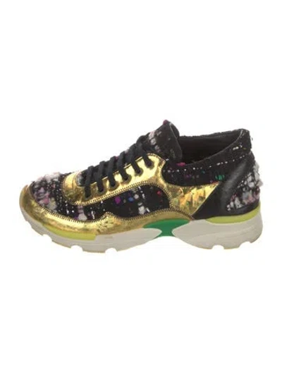 Pre-owned Chanel Interlocking Cc Logo Tweed Sneakers In Multi