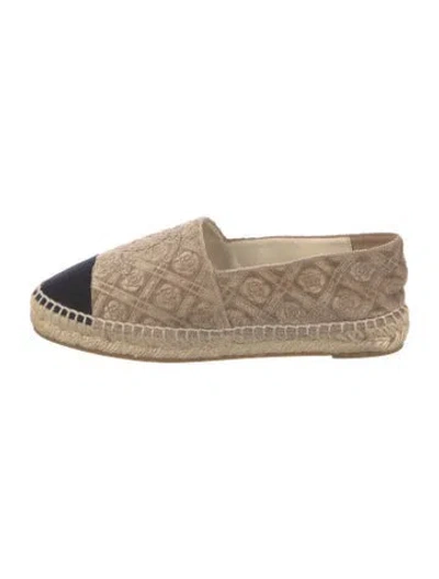 Pre-owned Chanel Interlocking Cc Logo Velvet Espadrilles In Neutral